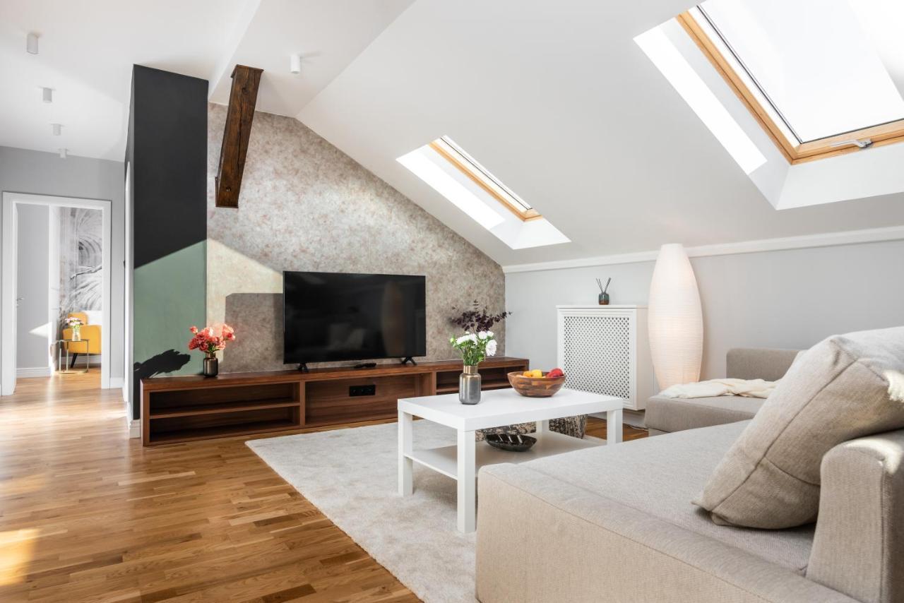Riverside Premium Class - By Upstairs Apartament *